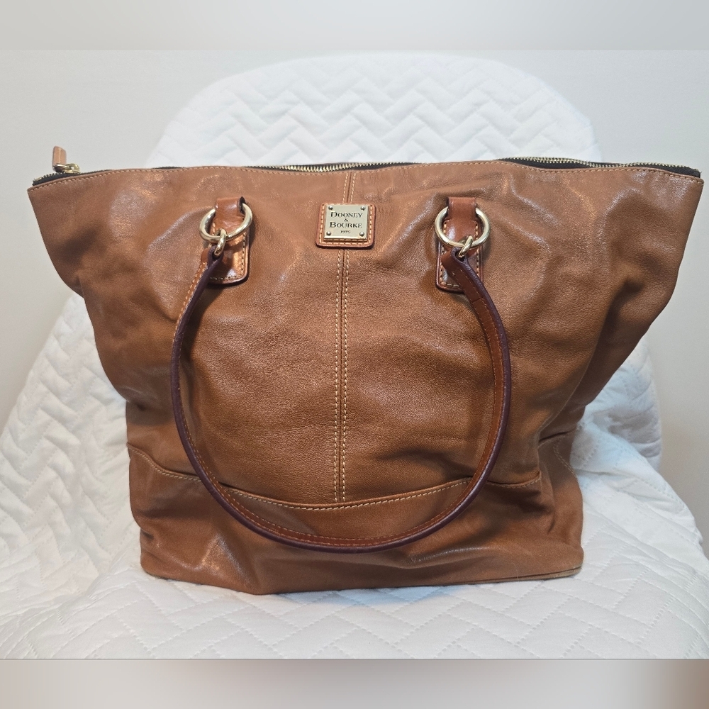 Dooney & Bourke 1975 Brown Leather Tobi Tote